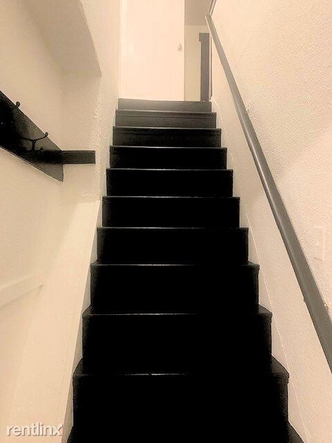 Foto del edificio - 1 br, 1 bath  - 173 Porter St