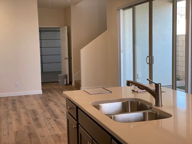 Building Photo - Pet friendly Desert Color Home - Internet ...