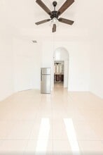 Building Photo - 3716 NE 22nd Pl