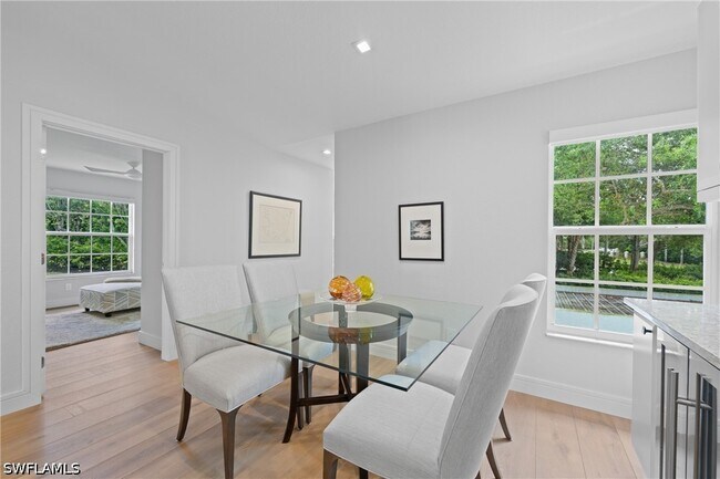 Foto del edificio - 818 Tanbark Dr