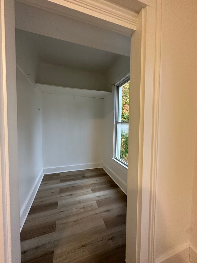 Foto del edificio - 1404 Grove St