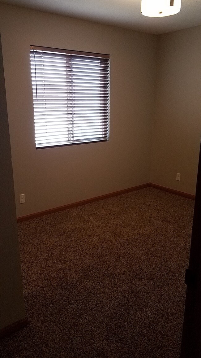 Building Photo - 901 Gunners Ct