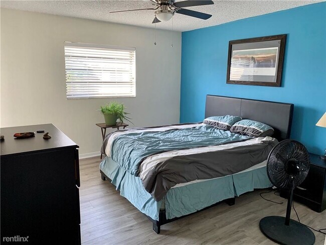 Building Photo - 2 br, 2 bath Condo - 10501 W Broward Blvd