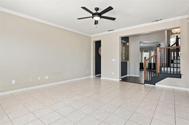 Building Photo - 5997 Sandhill Cir