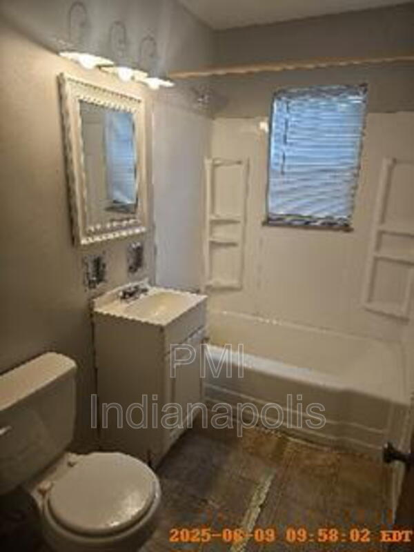 Building Photo - 8 N Butler Ave
