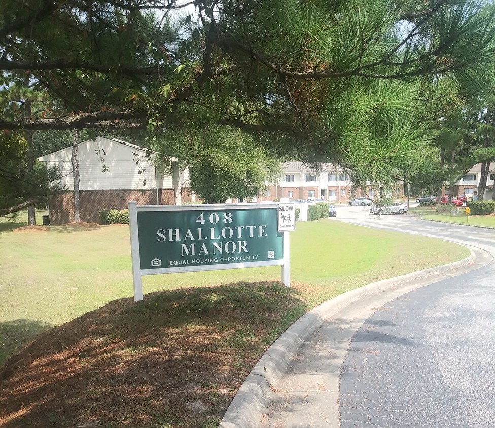408 Whiteville Rd NW Unit 01, Shallotte, NC 28470 Apartment for Rent