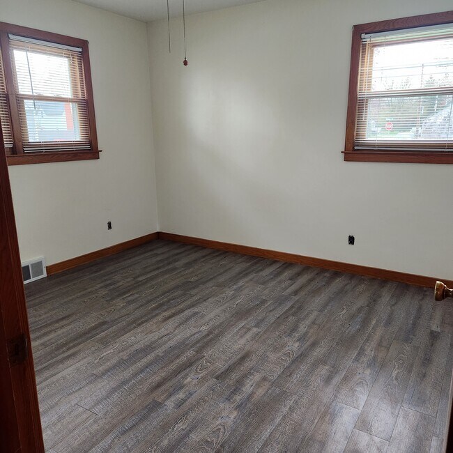 6 Williams St, Essex Junction, VT 05452 House Rental in Essex