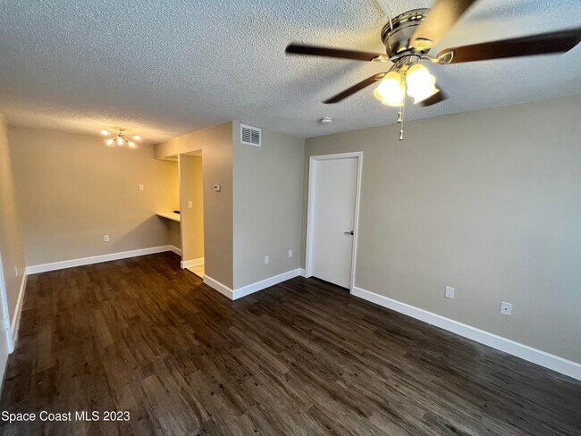 Foto del edificio - 114 Preston Ln