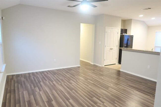 Building Photo - 12925 Ship Bell Dr