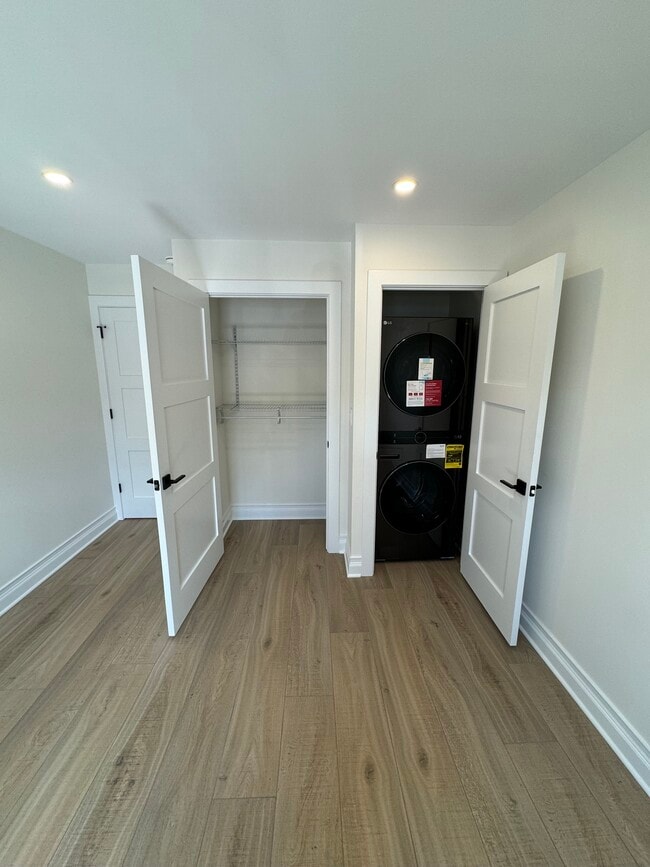 Foto del edificio - 860 E Old Willow Rd