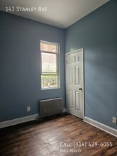 Building Photo - 143 Stanley Ave