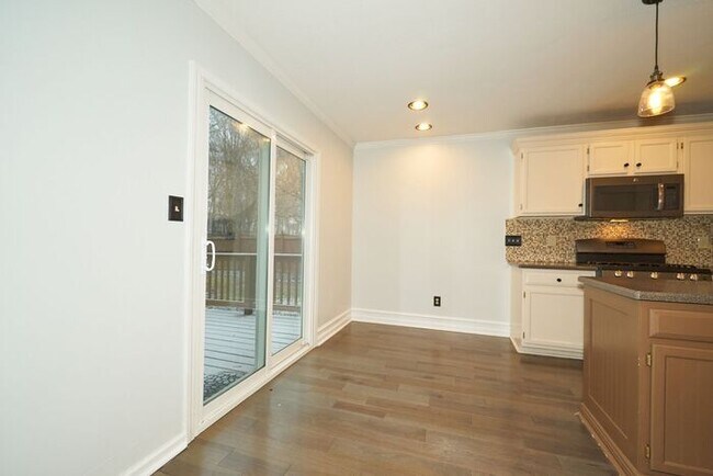 Foto del edificio - 4 BR with Great Floorplan in Carmel Schools!