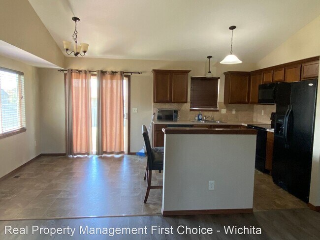 Foto del edificio - 4 br, 3 bath House - 3113 N Nancy