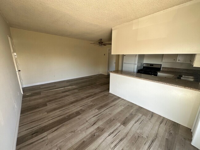 Foto del edificio - 1605 Barry Ave