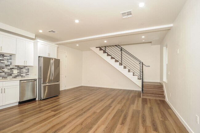 Foto del edificio - 705 Belden Ave