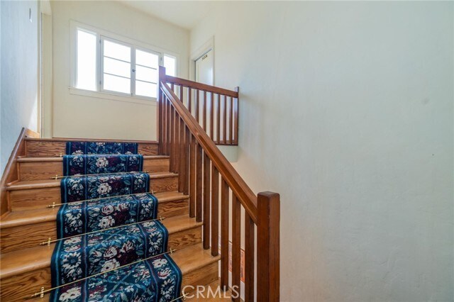 Building Photo - 5649 Huntington Dr N