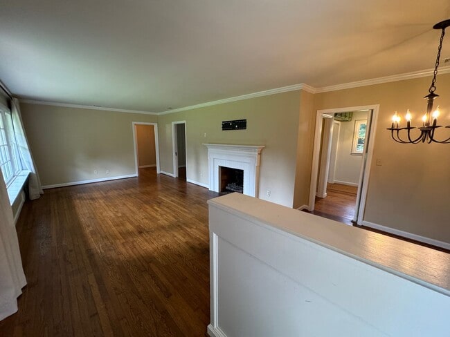 Building Photo - Cozy 2/1 Cottage in Rockridge Heights- $1,650
