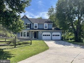 Building Photo - 8583 Wheatfield Way