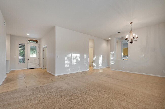 Foto del edificio - 1889 Tres Picos Dr