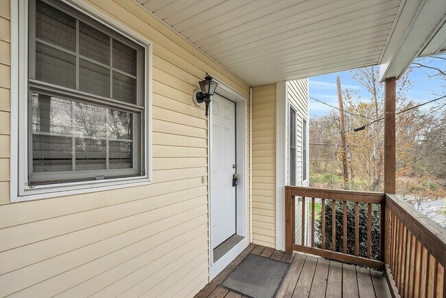 Building Photo - 2 Wigwam Hill Dr