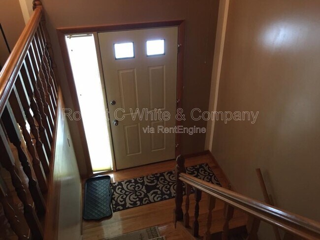 Foto del edificio - 1232 Trout Brook Dr