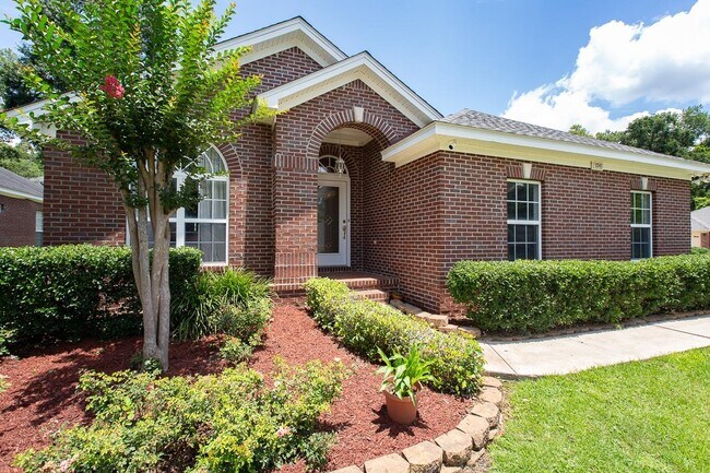Building Photo - 1241 Sandler Ridge Rd