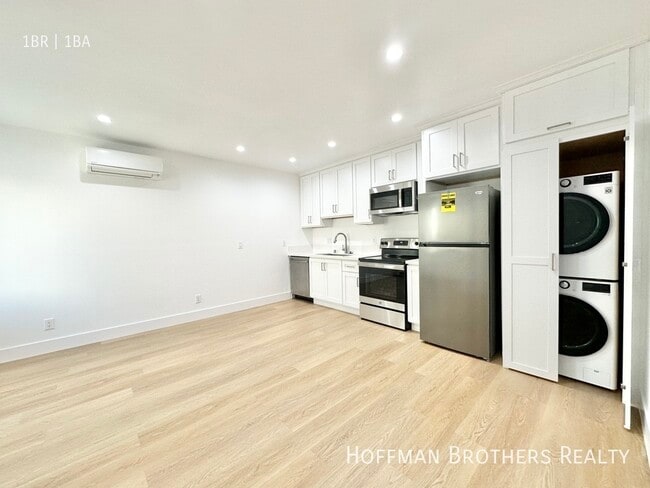 Building Photo - 3422 S Centinela Ave