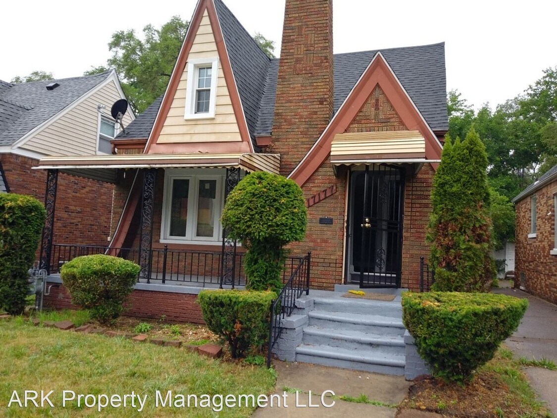 Primary Photo - 4 br, 1.5 bath House - 17177 Birwood