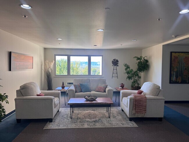 Foto del edificio - Horizon Towers 2Bed 2Bath Condo!!!