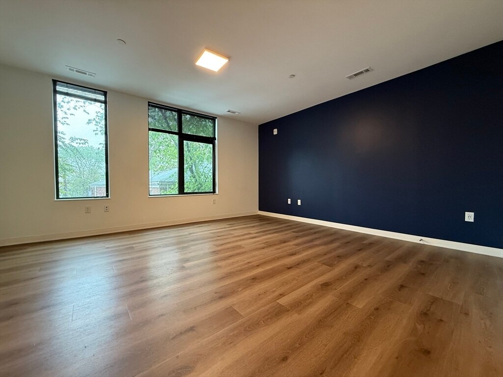 Foto principal - 89 Brighton Ave
