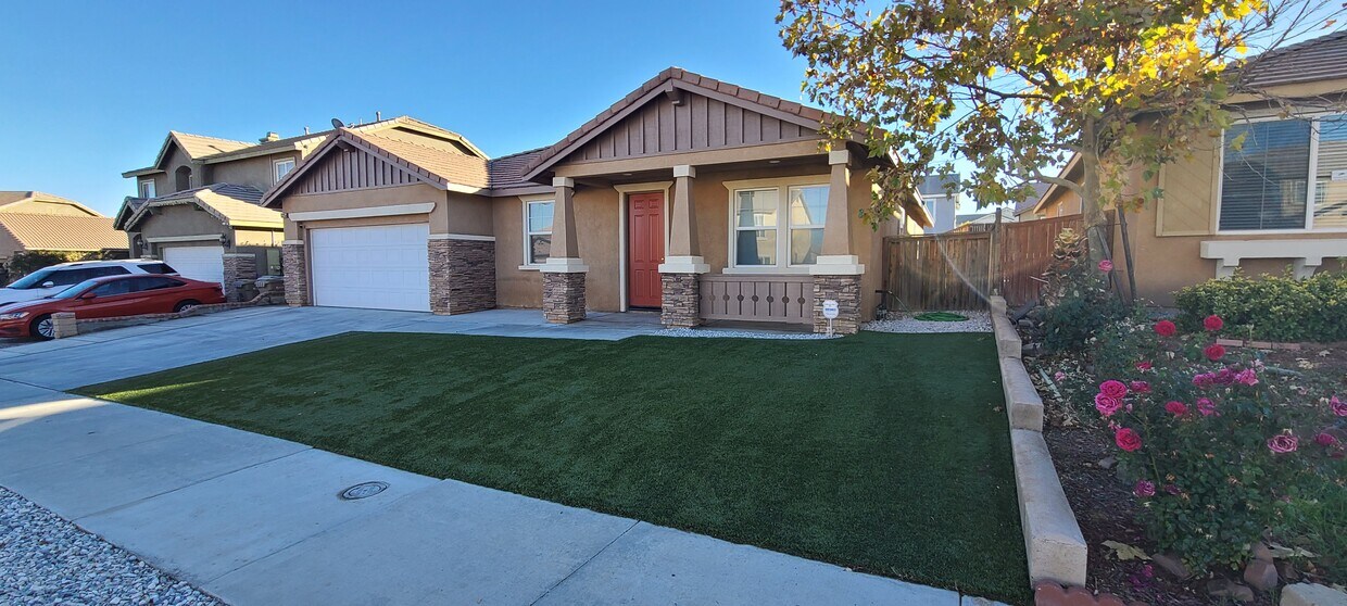 13255 Newport St, Hesperia, CA 92344 House Rental in Hesperia, CA