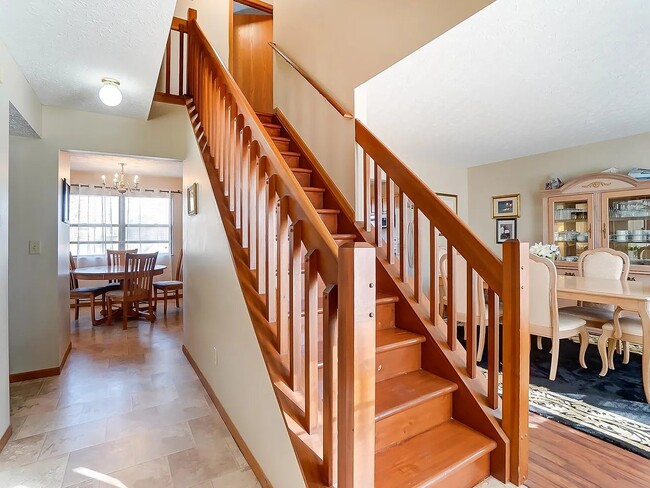 Foto del edificio - 4056 Brook Run Dr