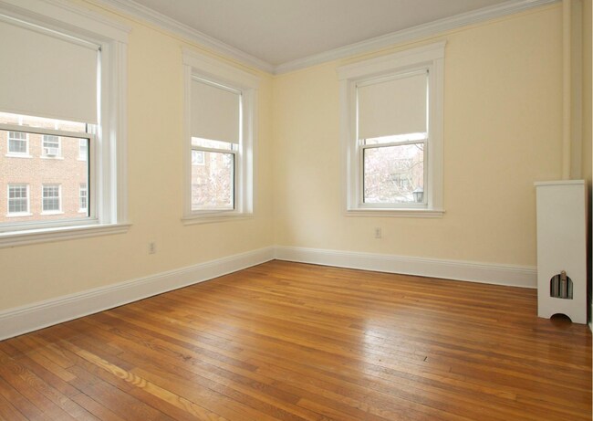 Building Photo - 27 Chauncy St