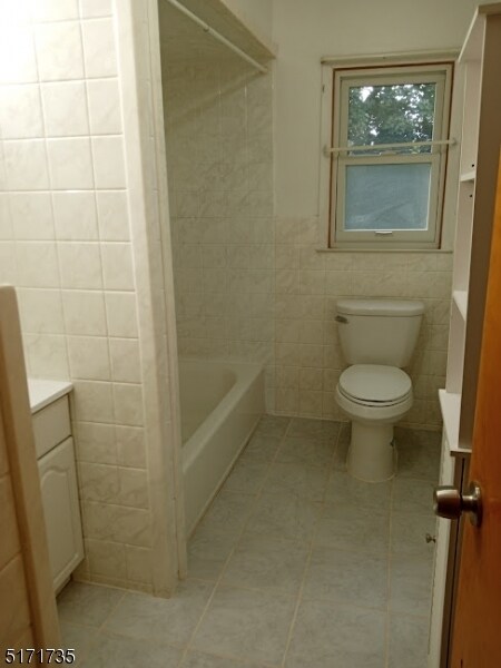 Primary Photo - 586 McKinley St