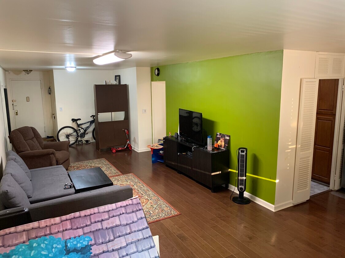 Foto principal - 10 Huron Ave