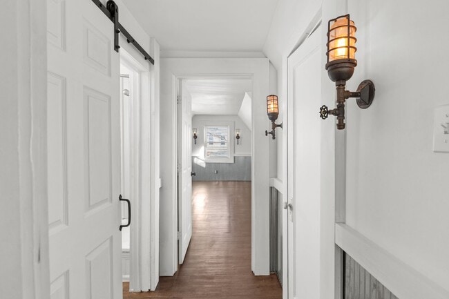 Foto del edificio - Charming  2BR 1.5Bath South City Home in Prime Dogtown Location