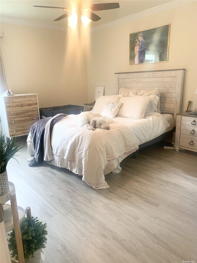 Foto del edificio - 1 Pickwick Dr W