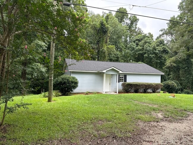 Front yard - 88 Lee Road 2060