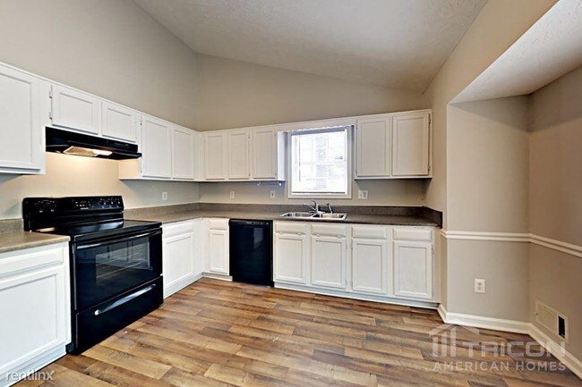 Foto del edificio - 161 Orchard Hill Dr