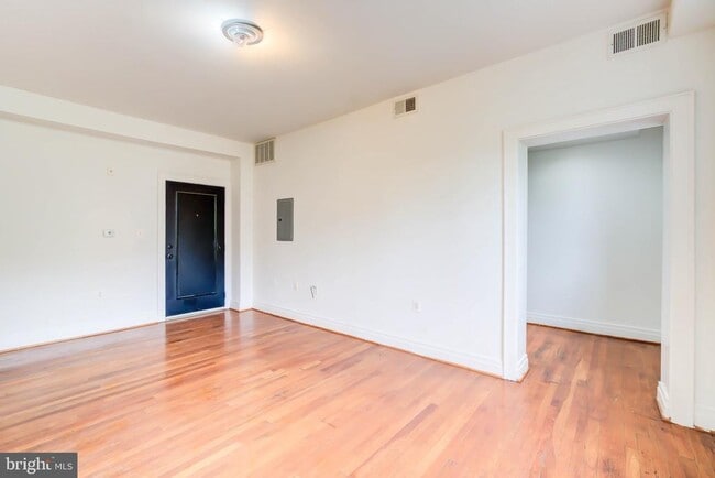 Building Photo - 3625 16th St NW