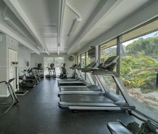 Foto del edificio - 9301 SW 92nd Ave