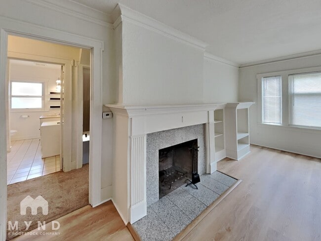 Building Photo - 1311 N Alder St