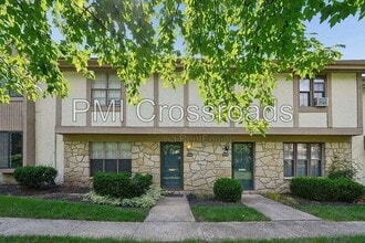 Building Photo - 6201 Stornoway Dr N