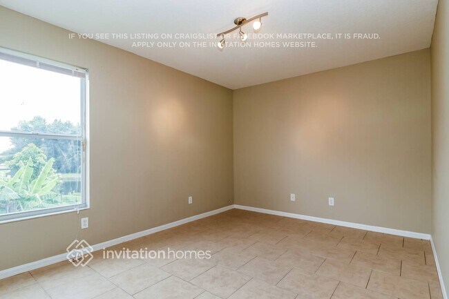 Foto del edificio - 27001 Arrowbrook Way