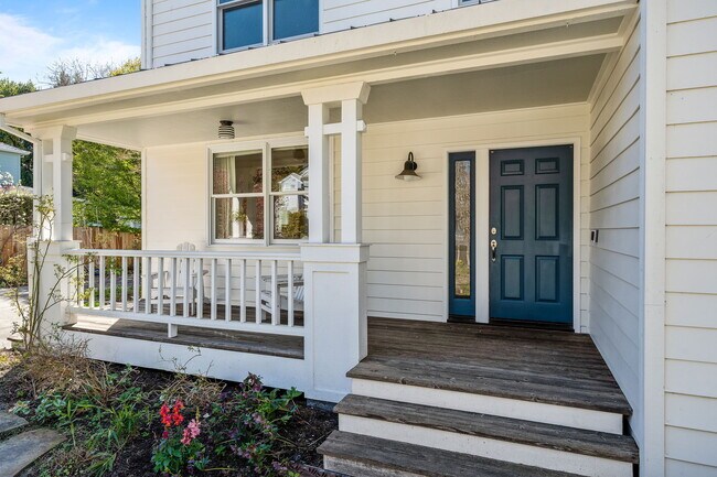 Foto del edificio - 8161 Ragle Pl