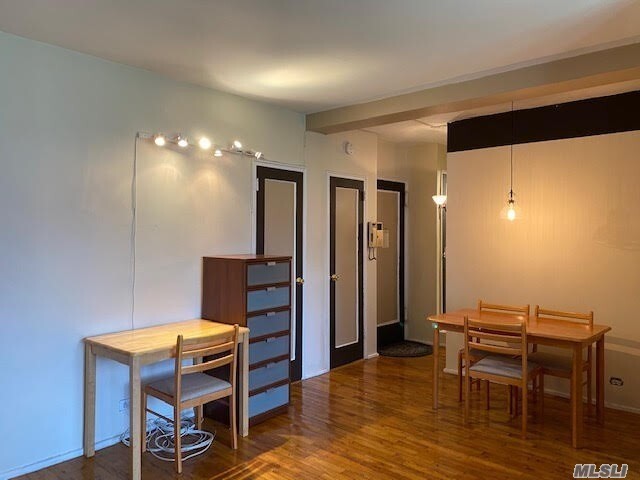 Foto del edificio - 99-21 67th Rd