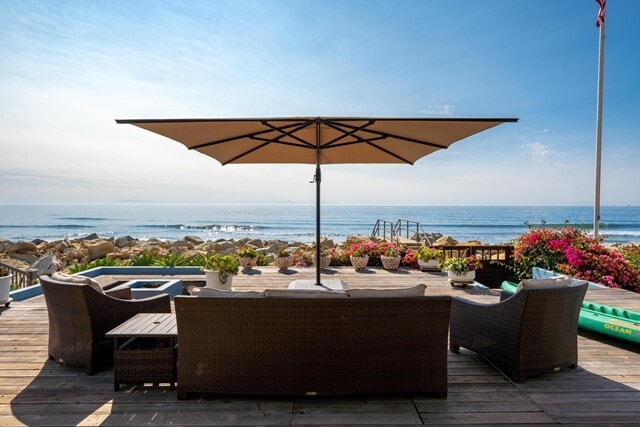 Building Photo - 5356 Rincon Beach Park Dr
