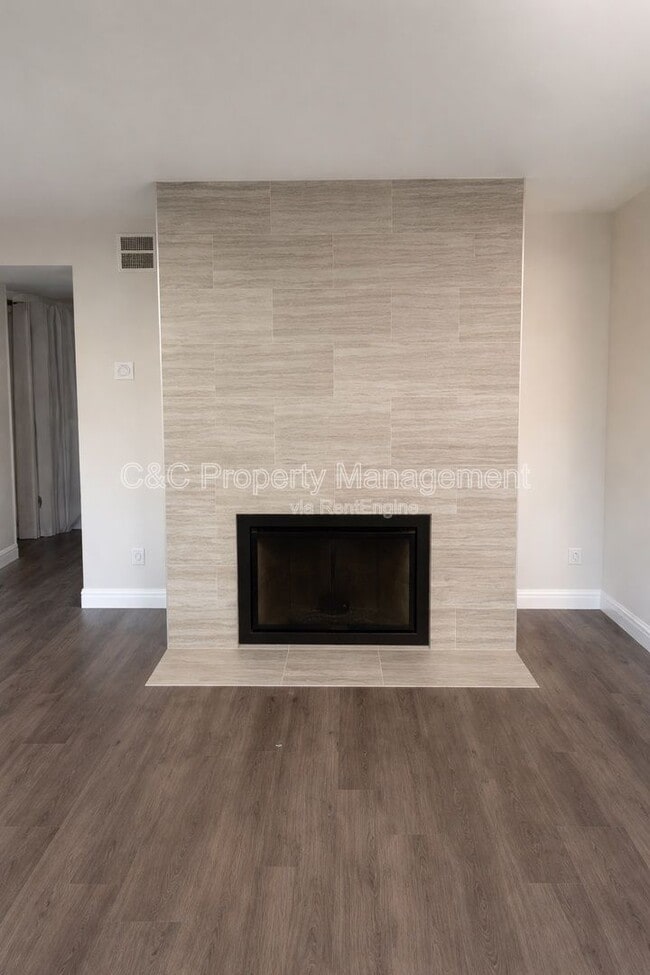 Photo - 247 N Capitol Ave Apartment