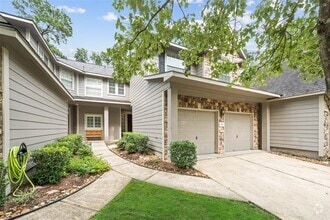 Building Photo - 10 Alderon Woods Pl