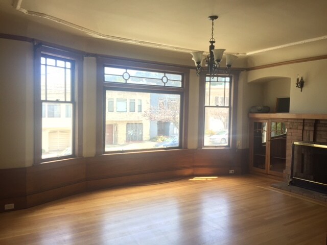 Primary Photo - 833 24th Ave